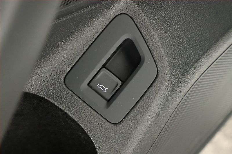 Volkswagen Passat (2020) 1.5 TSI - fotka 10 z 20