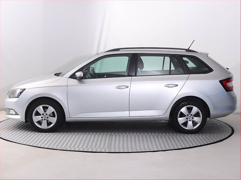 Škoda Fabia (2016) 1.2 TSI, Serv.kniha, Tempomat - fotka 3 z 18