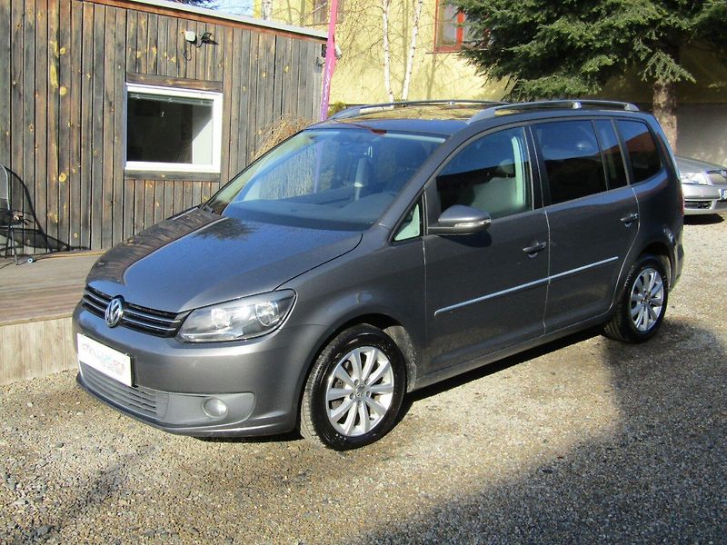 Volkswagen Touran (2011) 1.6 TDI 77kW  ROZVODY - fotka 1 z 47
