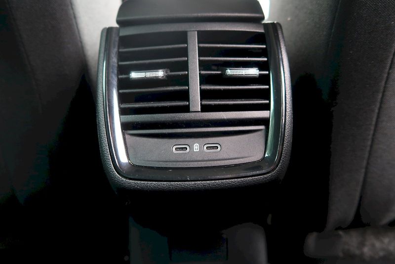 Škoda Scala (2025) Top Selection 1,0 TSI 85 kW DS - fotka 26 z 29