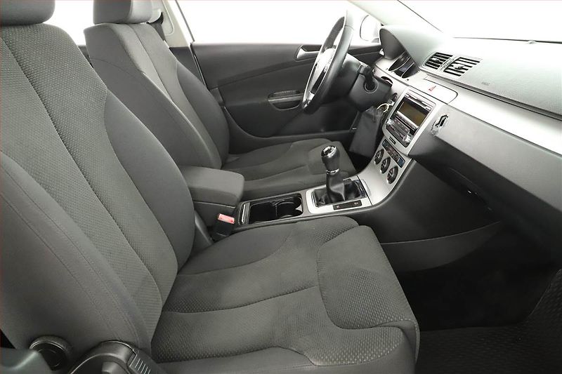 Volkswagen Passat (2009) 1.4 TSI, Tempomat - fotka 7 z 15