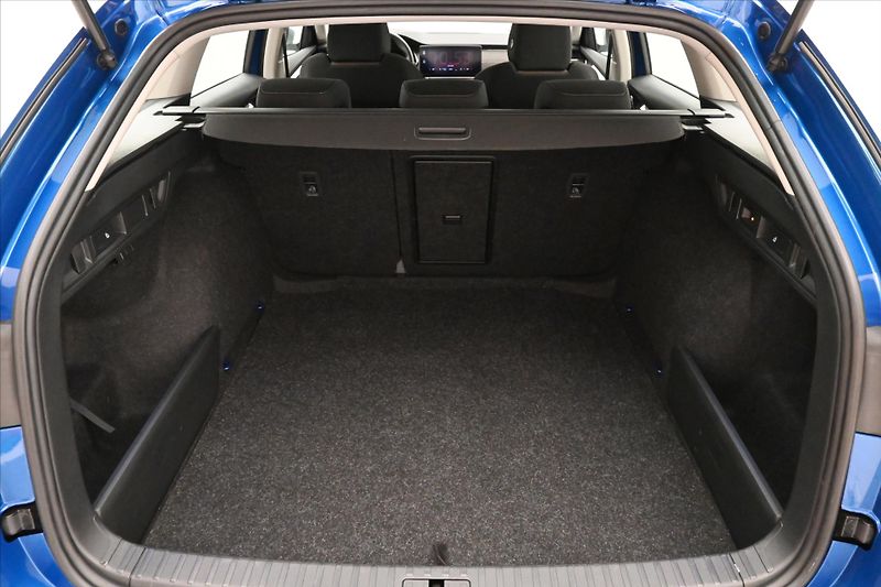 Škoda Octavia 2,0 TDI 147kW 4x4 DSG Scout Zá - fotka 10 z 31