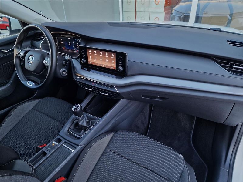 Škoda Octavia 2.0TDI Ambition, ČR,1.Majitel - fotka 13 z 50