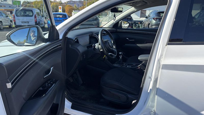 Hyundai Tucson (2022) 1,6 TGDI 4x2 MT SMART  - fotka 7 z 15