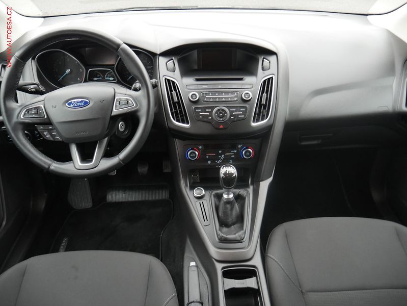Ford Focus (2016) 1.5TDCi, ČR, AC, navi - fotka 8 z 18