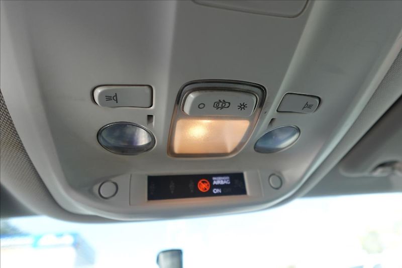 Citroën Jumpy 2,0 HDI  8 MÍST L3H1 KLIMA - fotka 35 z 37