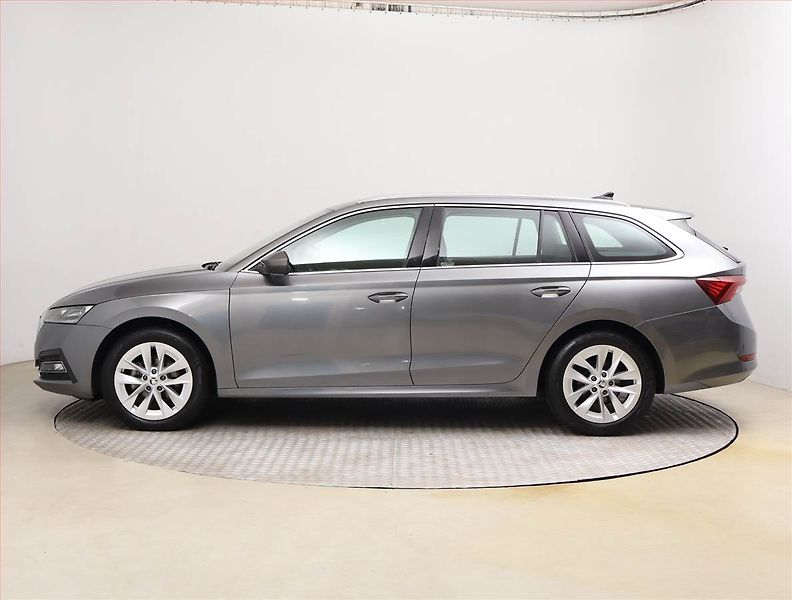 Škoda Octavia (2023) 2.0 TDI - fotka 3 z 22