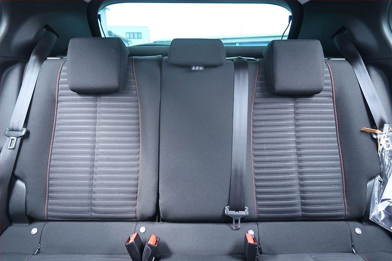 Peugeot 2008 (2020) 1.2 PureTech, Serv.kniha - fotka 10 z 20