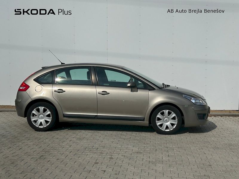 Citroën C4 (2009) 1.4i 16V 65kW - fotka 9 z 21