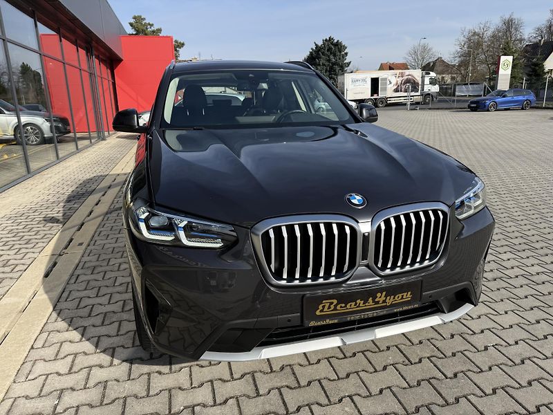 BMW X3 (2022) 30XD 210kW LASER PANORAMA CZ!! - fotka 14 z 43