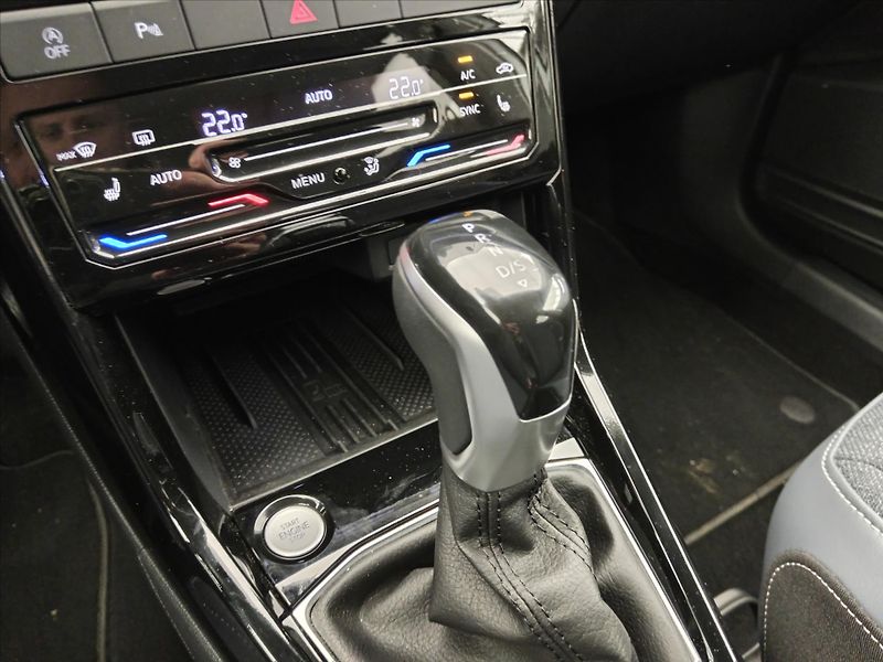 Volkswagen T-Cross 1,0 TSI  Style - fotka 16 z 16