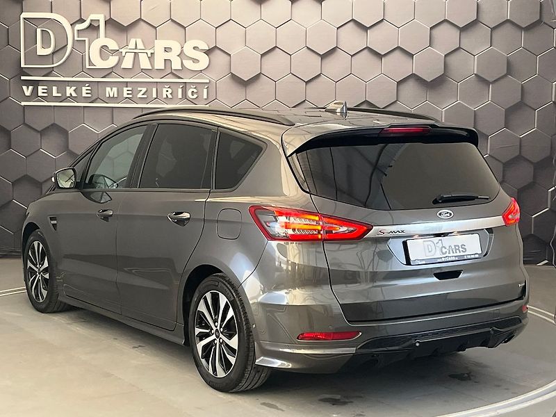 Ford S-MAX 2.5 HEV ST-Line 7 míst - fotka 2 z 70