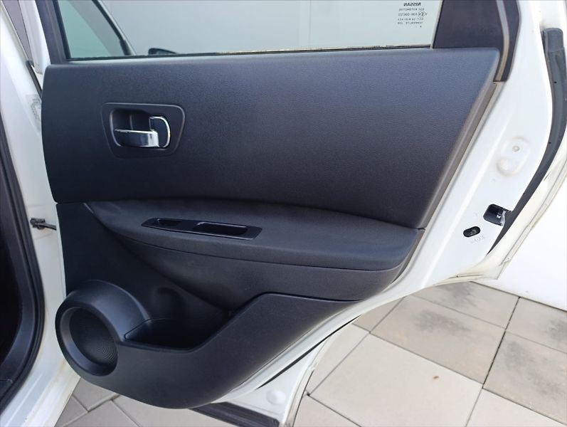 Nissan Qashqai 1,5 DCi Navi Kamera Panorama - fotka 22 z 31