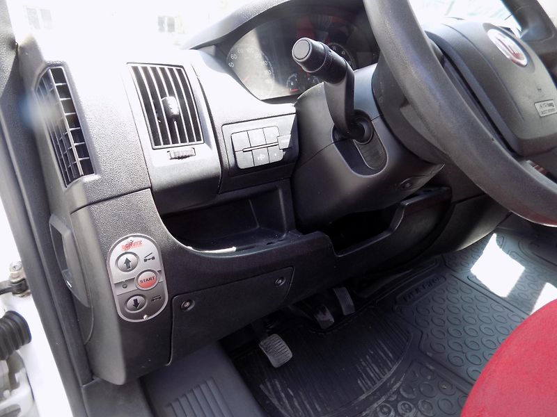 Fiat Ducato (2012) 2,3 109KW 7 MIST 3STR SKLÁPĚČ  - fotka 17 z 49