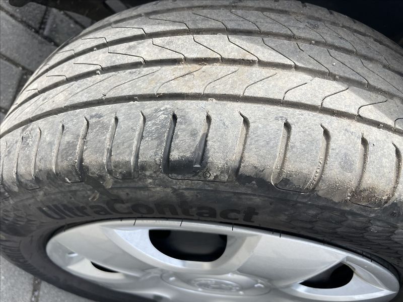 Škoda Roomster 1,4 MPi Klima ESP Tempomat, po - fotka 25 z 32