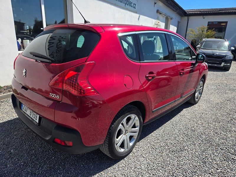 Peugeot 3008 (2010) 1.6 i  Velmi pěkný - fotka 4 z 18