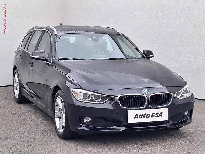 BMW Řada 3 (2014) 2.0D 318d xDrive, Bixen, navi - fotografie inzerátu