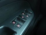 Volkswagen Touran (2009) Highline 1.4 TSI, Tempomat - náhled 15