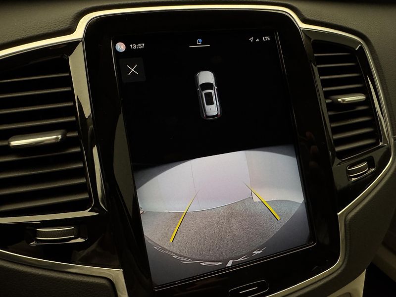 Volvo XC90 B5 AWD ULTIMATE AUT  - fotka 51 z 52