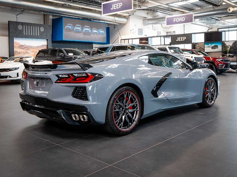 Chevrolet Corvette (2024) 6.2 Stingray C8 3LT Z51 Coupe - fotka 8 z 39