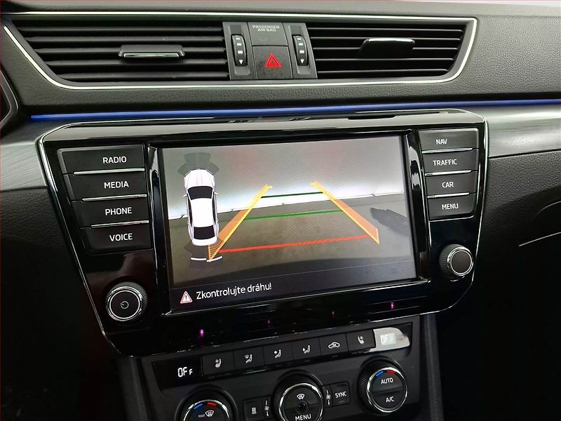 Škoda Superb (2016) Style Plus 2.0 TSI, Automat - fotka 19 z 20