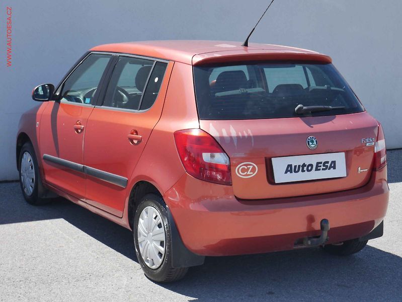 Škoda Fabia (2008) 1.2HTP, ČR, Ambiente, TZ - fotka 6 z 13