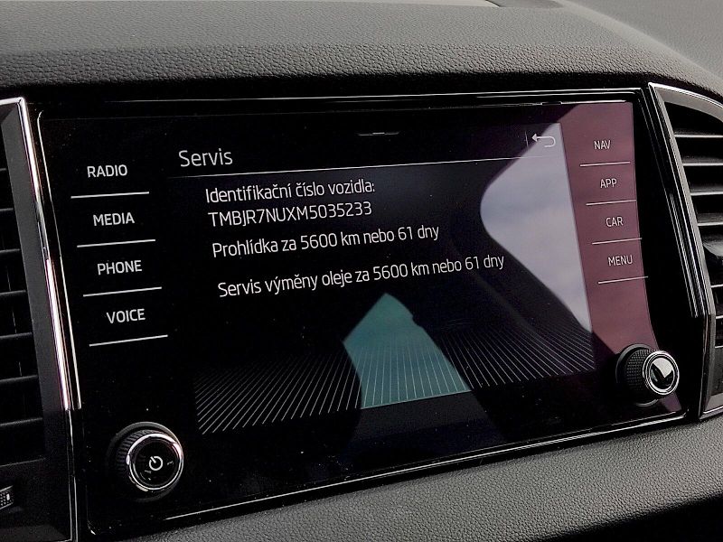 Škoda Karoq (2021) Style Plus 1,5 Tsi 110 Kw DSG - fotka 9 z 39