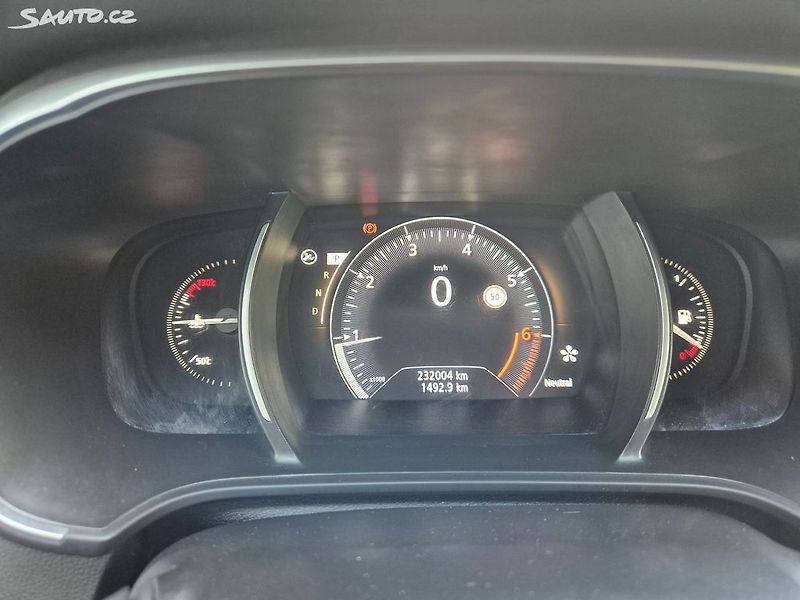 Renault Mégane (2017) 1.2i Automat 97Kw - fotka 22 z 29