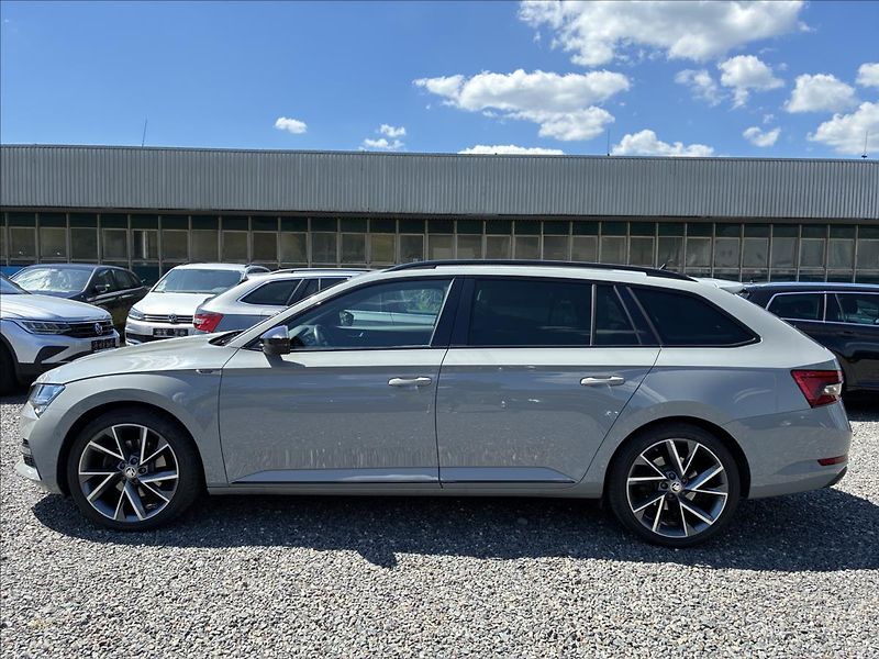 Škoda Superb 2,0 SPORTLINE,WEBASTO,TAŽNÉ - fotografie inzerátu
