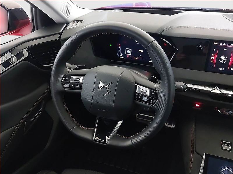 DS Automobiles DS4 (2023) Performance Line + 1.6 PureTec - fotka 16 z 21