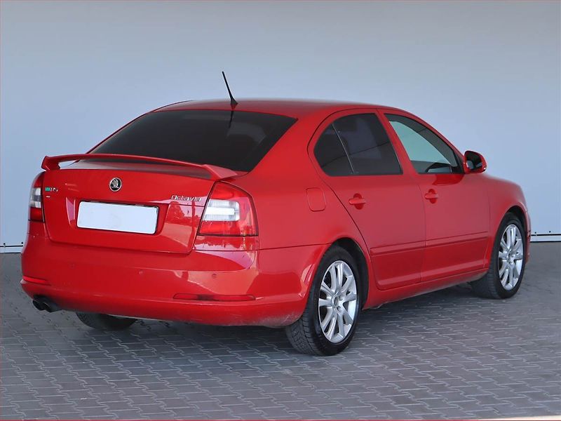 Škoda Octavia (2011) RS 2.0 TDI, Automat - fotka 5 z 20