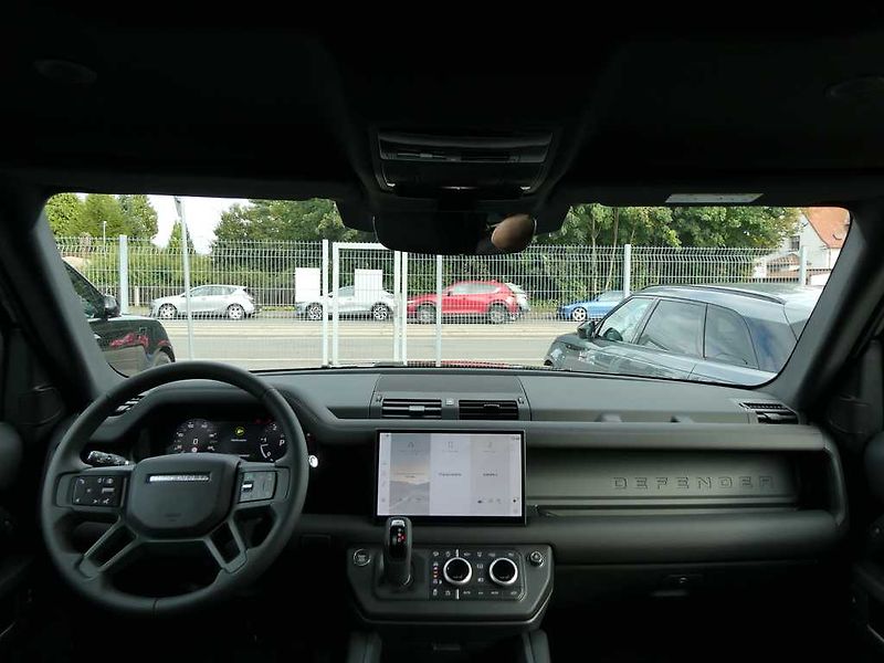 Land Rover Defender 110 3,0 X-Dynamic SE D250 - fotka 18 z 37