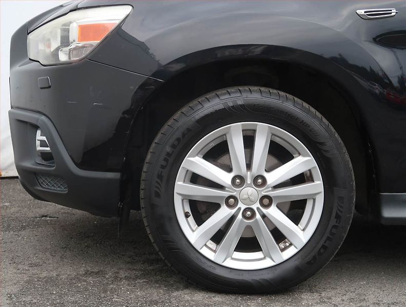 Mitsubishi ASX (2011) 1.8 DI-D MIVEC, 4X4 - fotka 14 z 18