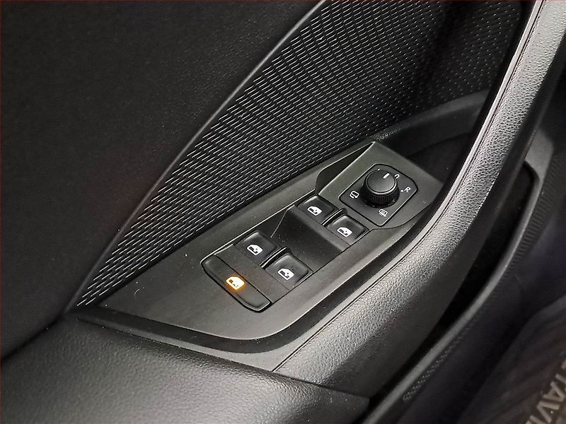 Škoda Octavia (2022) 2.0 TDI, Automat, Tempomat - fotka 20 z 20