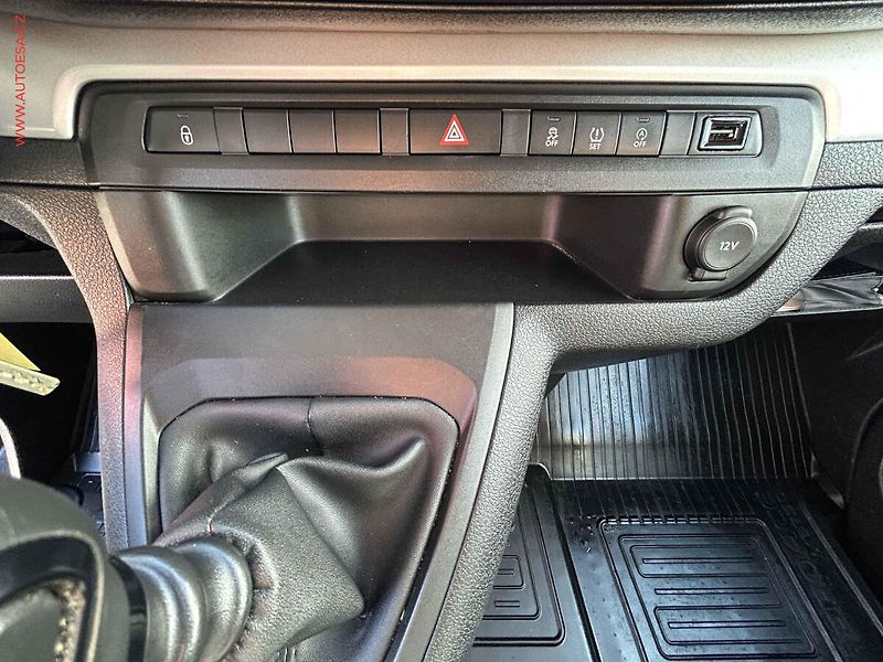 Toyota ProAce Verso (2019) 2.0D-4D L3 9míst, 110kW, AC - fotka 15 z 17