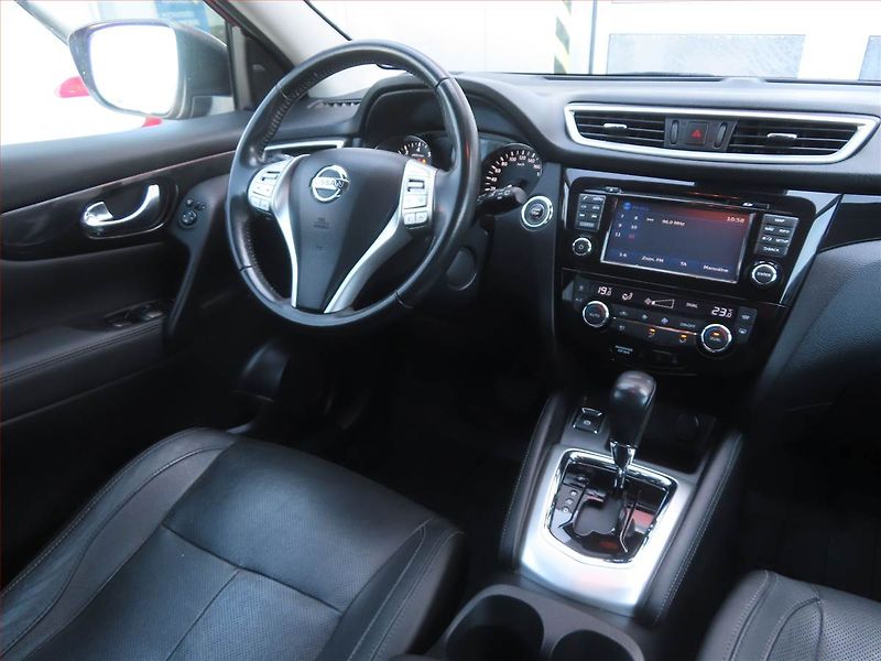 Nissan Qashqai (2016) Premier Edition 1.2 DIG-T - fotka 7 z 23