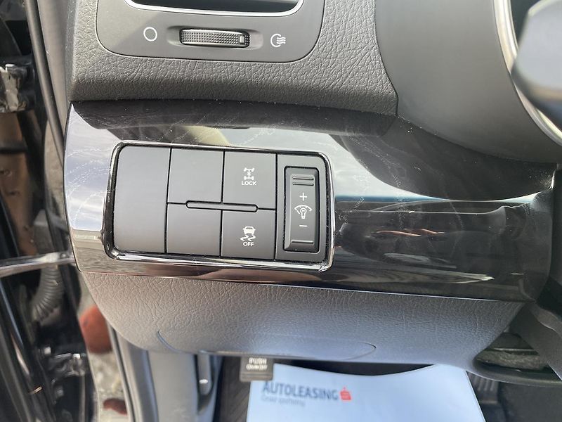 Kia Sorento 2,2 CRDi/145kW 4x4 - Automat - fotka 18 z 64