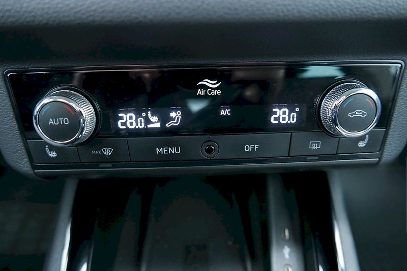 Škoda Kamiq (2023) 1.5 TSI 110 kW M6° Style - fotka 21 z 34