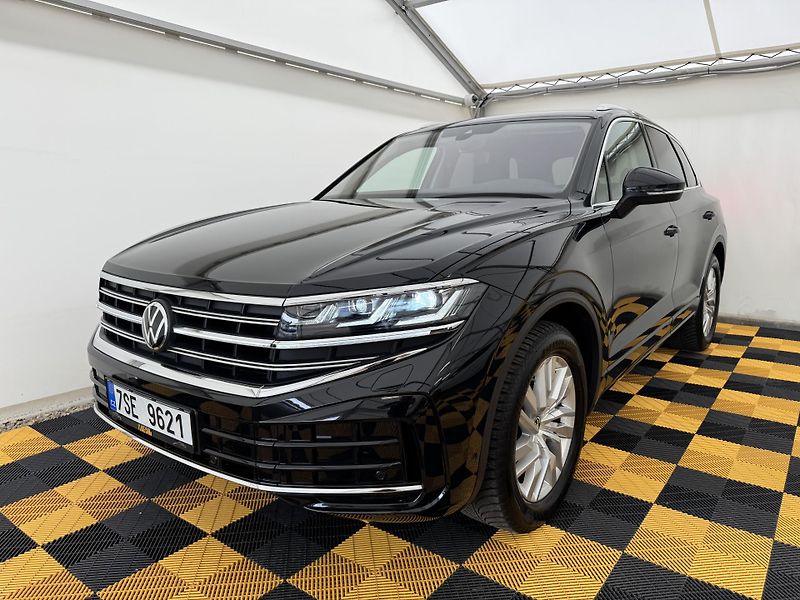 Volkswagen Touareg 3.0Tdi*1-MAJ*DPH*ELEGANCE* - fotka 2 z 44