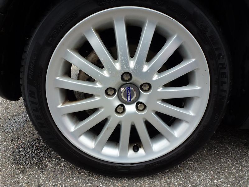 Volvo C30 2,0 i 16V Titanium Grey - fotka 57 z 62