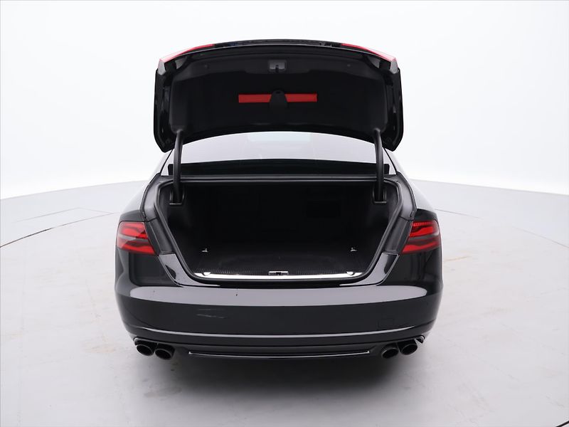Audi S8 4.0 TFSI 445kW Plus Tiptronic - fotka 9 z 33