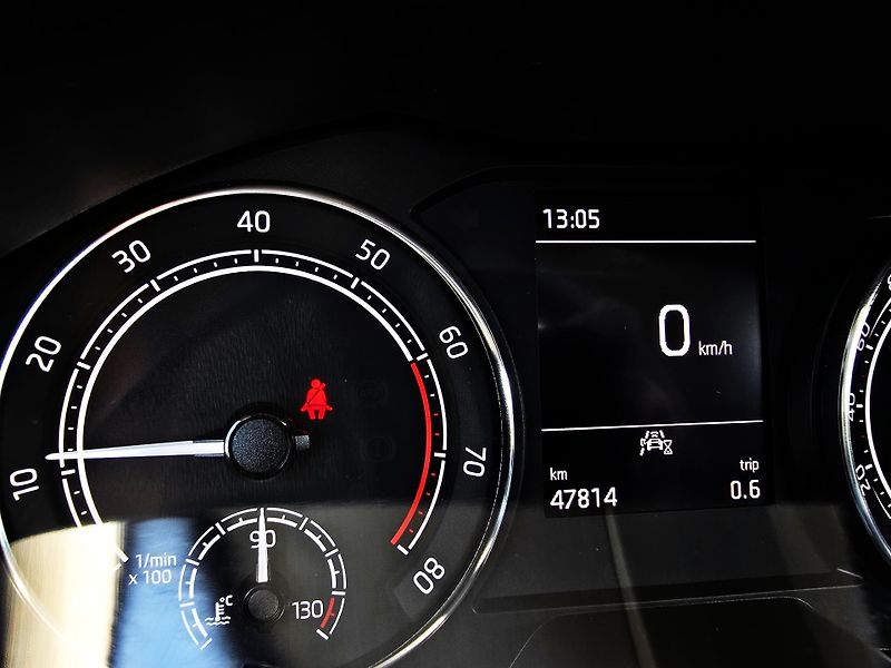 Škoda Scala 1.0TSI AMBITION NEHAVAR TOP ČR - fotka 36 z 36