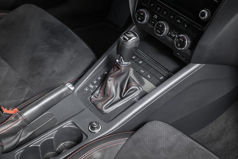 Škoda Octavia RS, rozvody*DSG*tažné - fotka 14 z 38