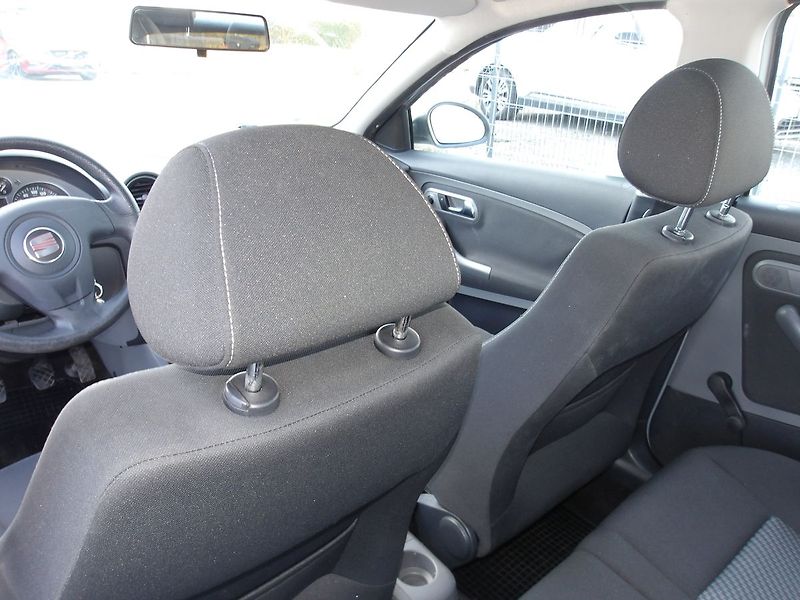 Seat Ibiza 1,2i ČR  2xKOLA ! NOVÁ STK ! - fotka 20 z 32