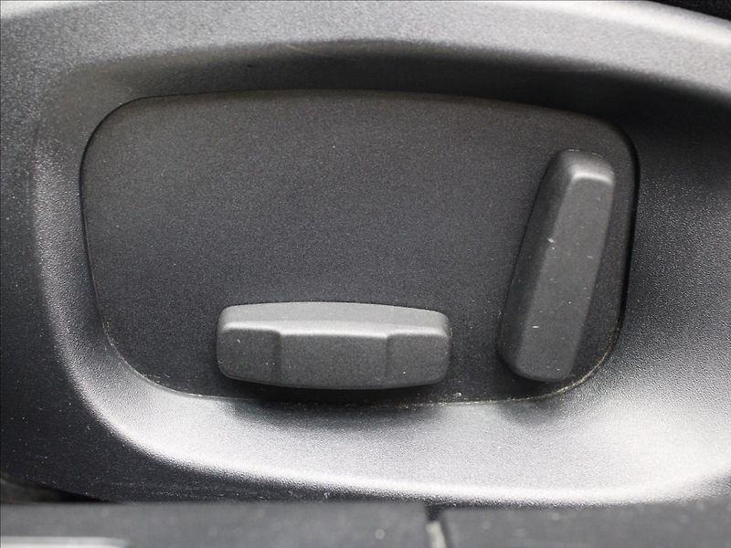 Jaguar XF 2,0 d 132KW Navi, Kůže, Aut, - fotka 30 z 34