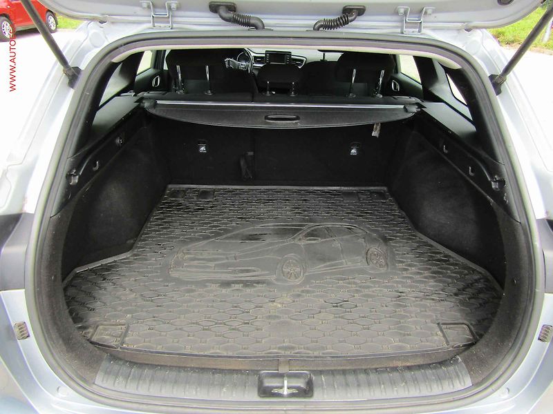Kia Ceed (2018) 1.0T-GDi, AC - fotka 7 z 17