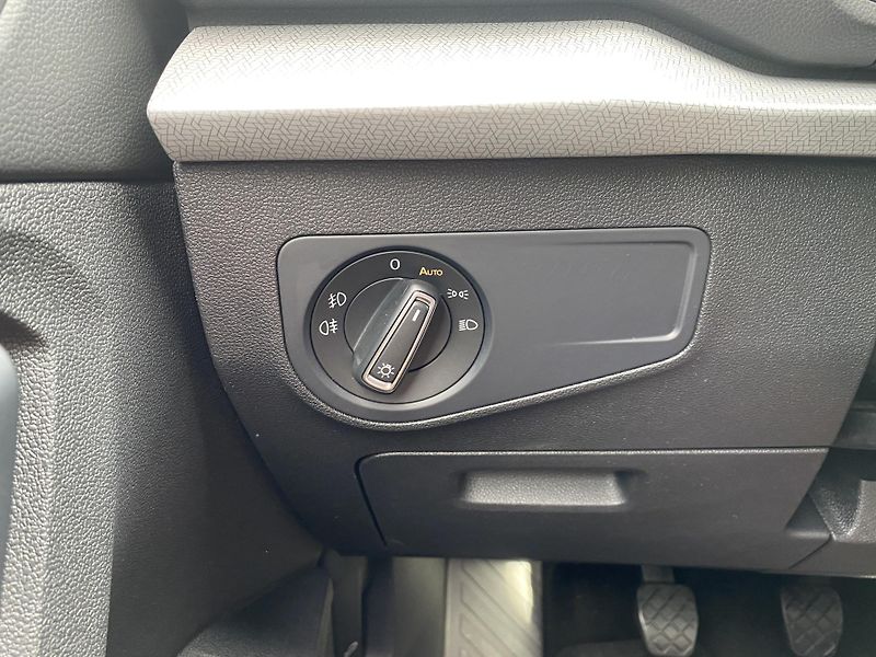 Seat Tarraco 1.5 TSI 110kW-1xMAJ.- LED-NAVI - fotka 19 z 51