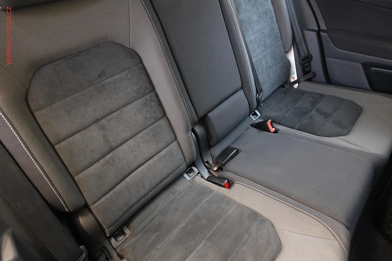 Volkswagen Golf Sportsvan (2014) 1.6 TDi, 1.maj,ČR, AC, TZ - fotka 13 z 22