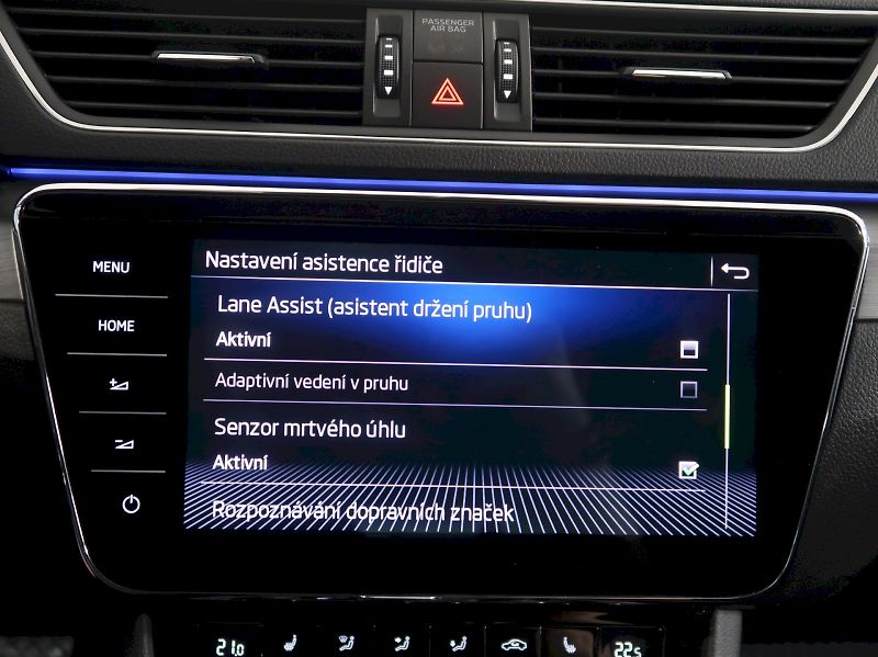 Škoda Superb (2019) STYLE 2.0TDI 140KW 4x4 DSG WEB - fotka 24 z 42