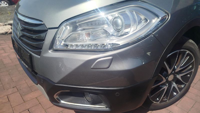 Suzuki SX4 S-Cross (2015) 1.6 16v AllGrip  - fotka 29 z 35